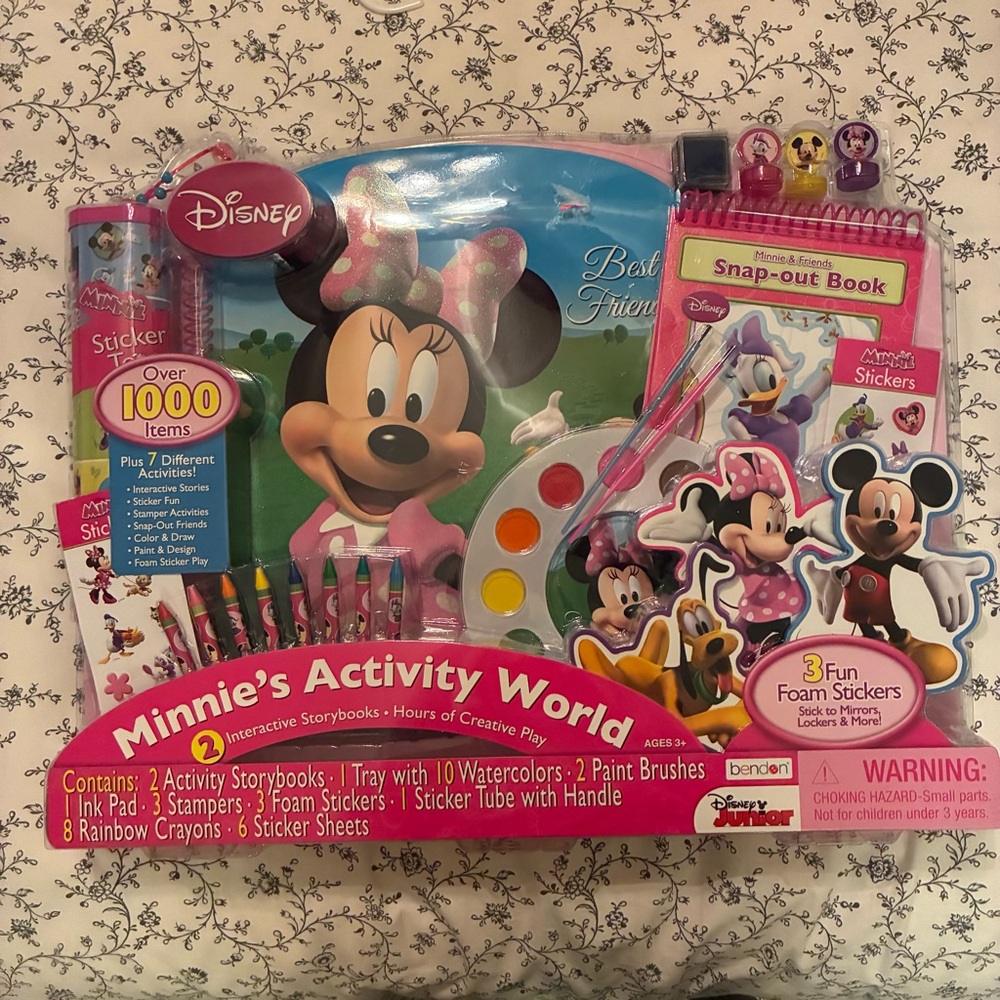 Disney Minnie's Activity World NWT